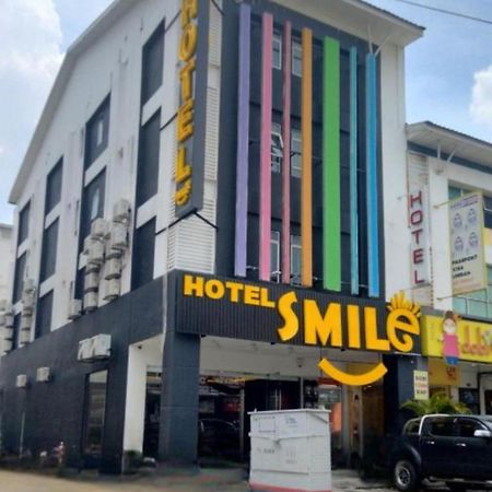 Smile Hotel Cheras Sri Permaisuri Kuala Lumpur Eksteriør billede